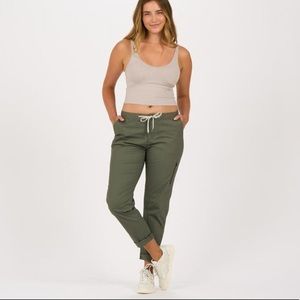 Vuori Ripstop Pants in Army